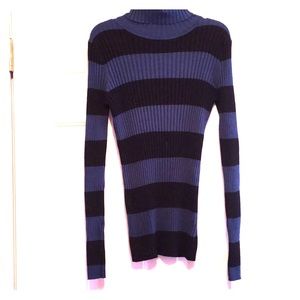 Stripped turtleneck sweater